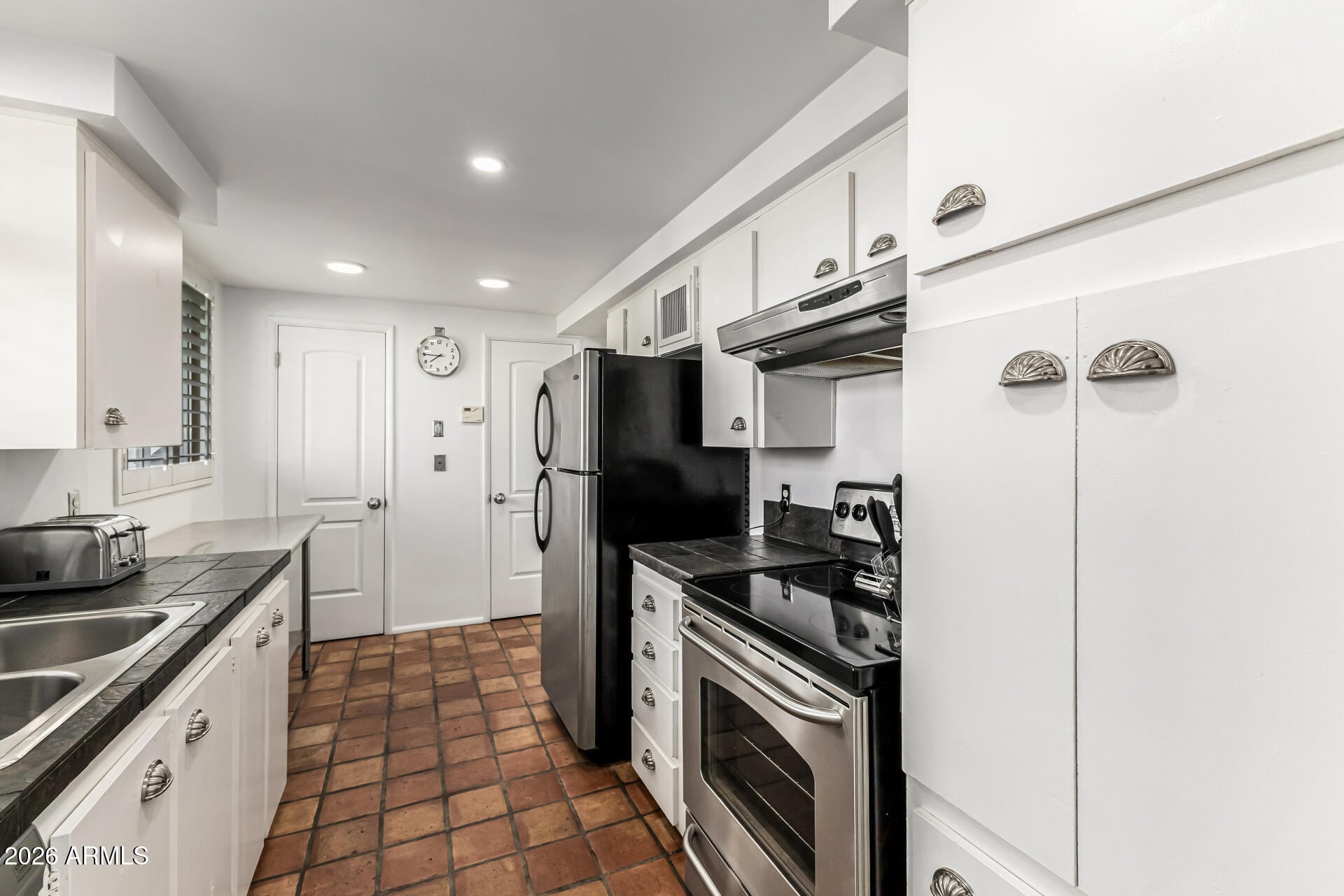 3242 East Camelback Road, Unit 102 Phoenix, AZ 85018 - Photo 11 of 24 11 - Camelback