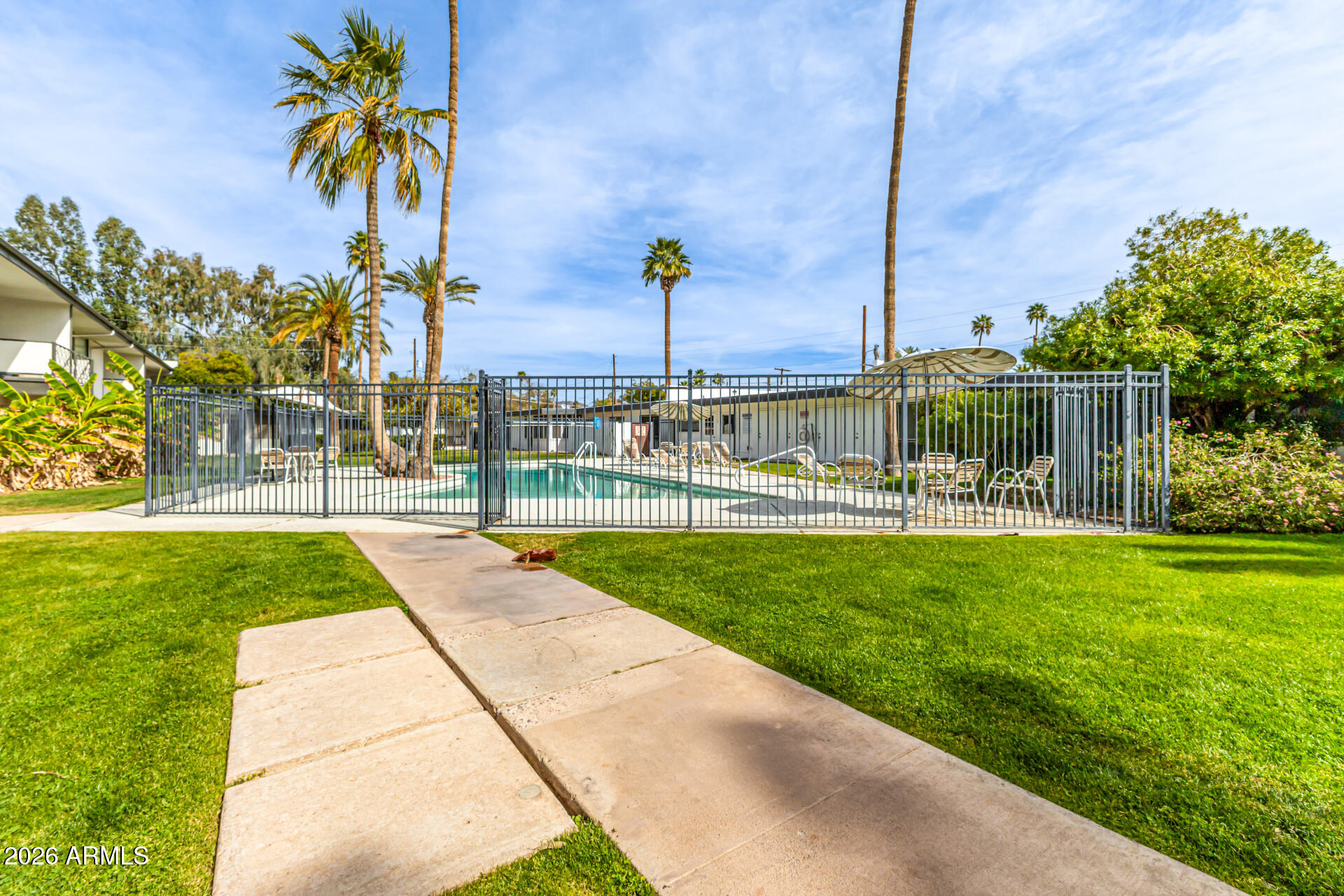 3242 East Camelback Road, Unit 102 Phoenix, AZ 85018 - Photo 23 of 24 23 - Camelback
