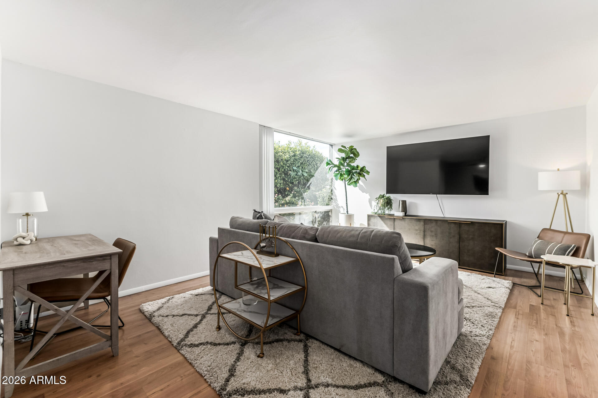 3242 East Camelback Road, Unit 102 Phoenix, AZ 85018 - Photo 4 of 24 04 - Camelback