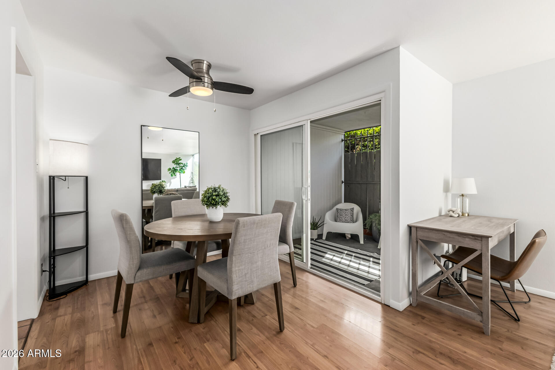 3242 East Camelback Road, Unit 102 Phoenix, AZ 85018 - Photo 8 of 24 08 - Camelback