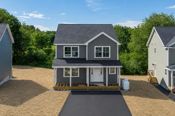 $525,000 | 10 Shepherd Lane, Unit 5, Windham, ME 04062