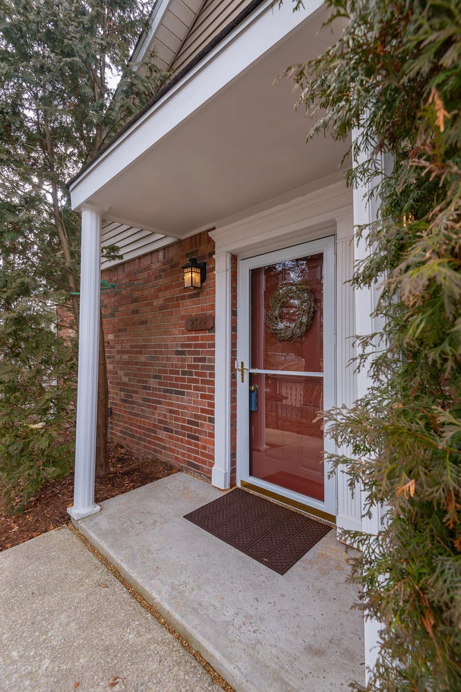 2522 East Rechter Road Bloomington, IN 47401 - Photo 2 of 32