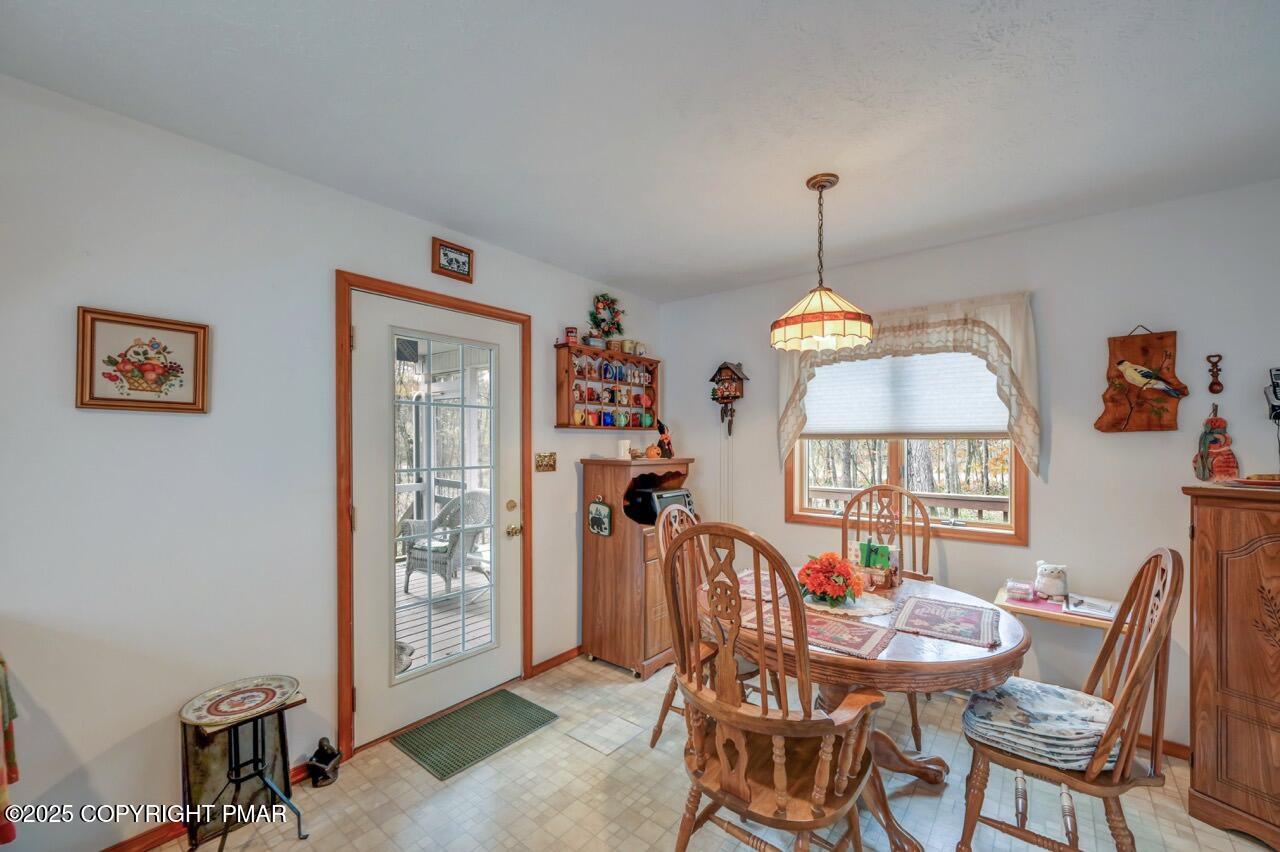 183 Panther Run Road Jim Thorpe, PA 18229 - Photo 17 of 59 Eat in Kitchen