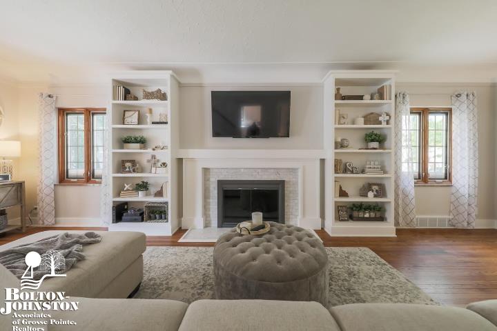 311 Merriweather Road Grosse Pointe Farms, MI 48236 - Photo 6 of 49
