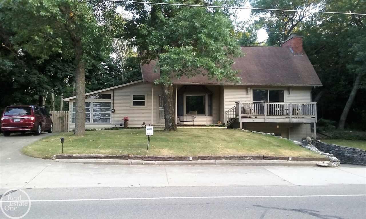 8993 Crescent Beach Road Pigeon, MI 48755 - Photo 1 of 57 31353902.JPG