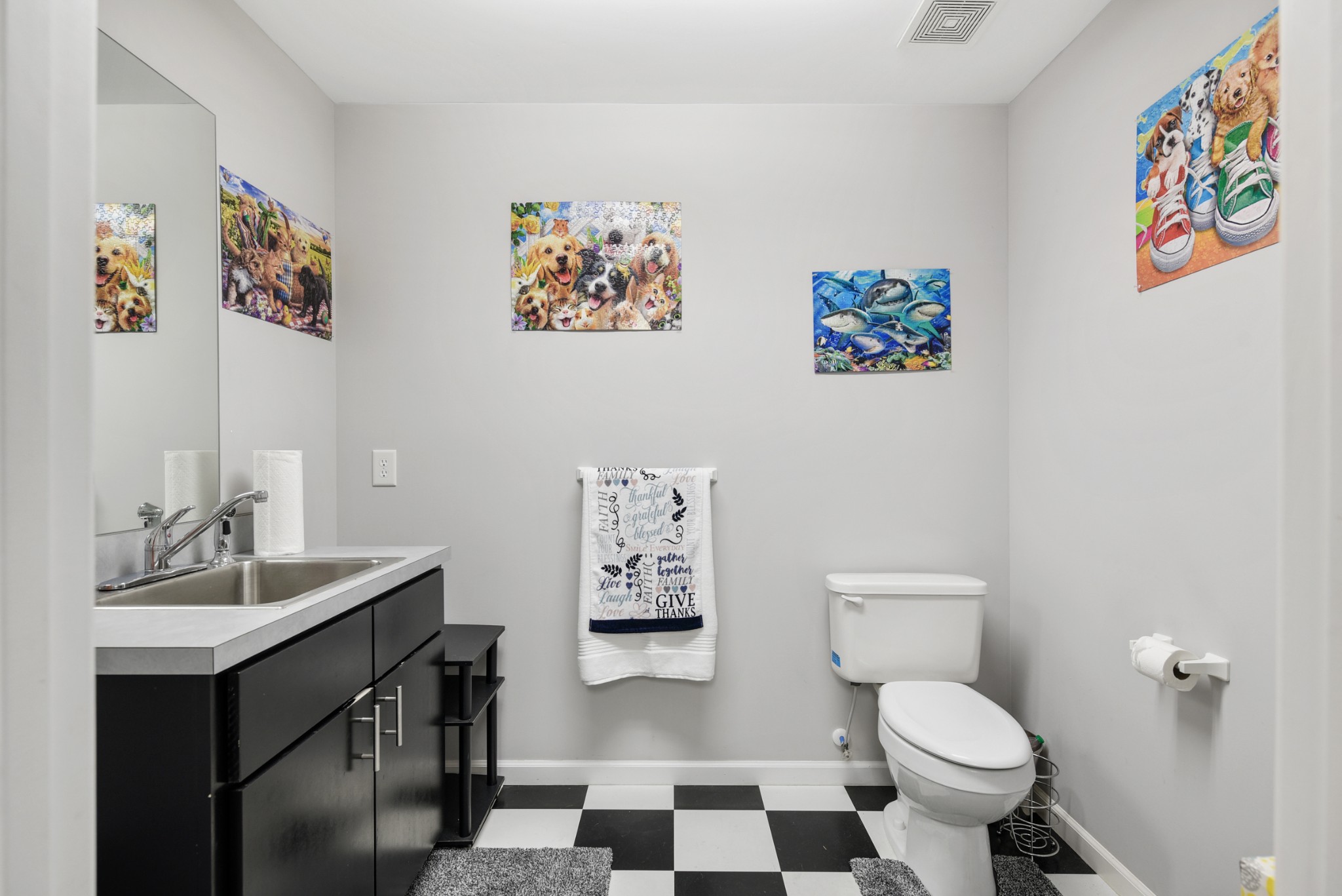 2650 McCrary Road Lebanon, TN 37090 - Photo 21 of 40 a bathroom with a sink a toilet and a mirror