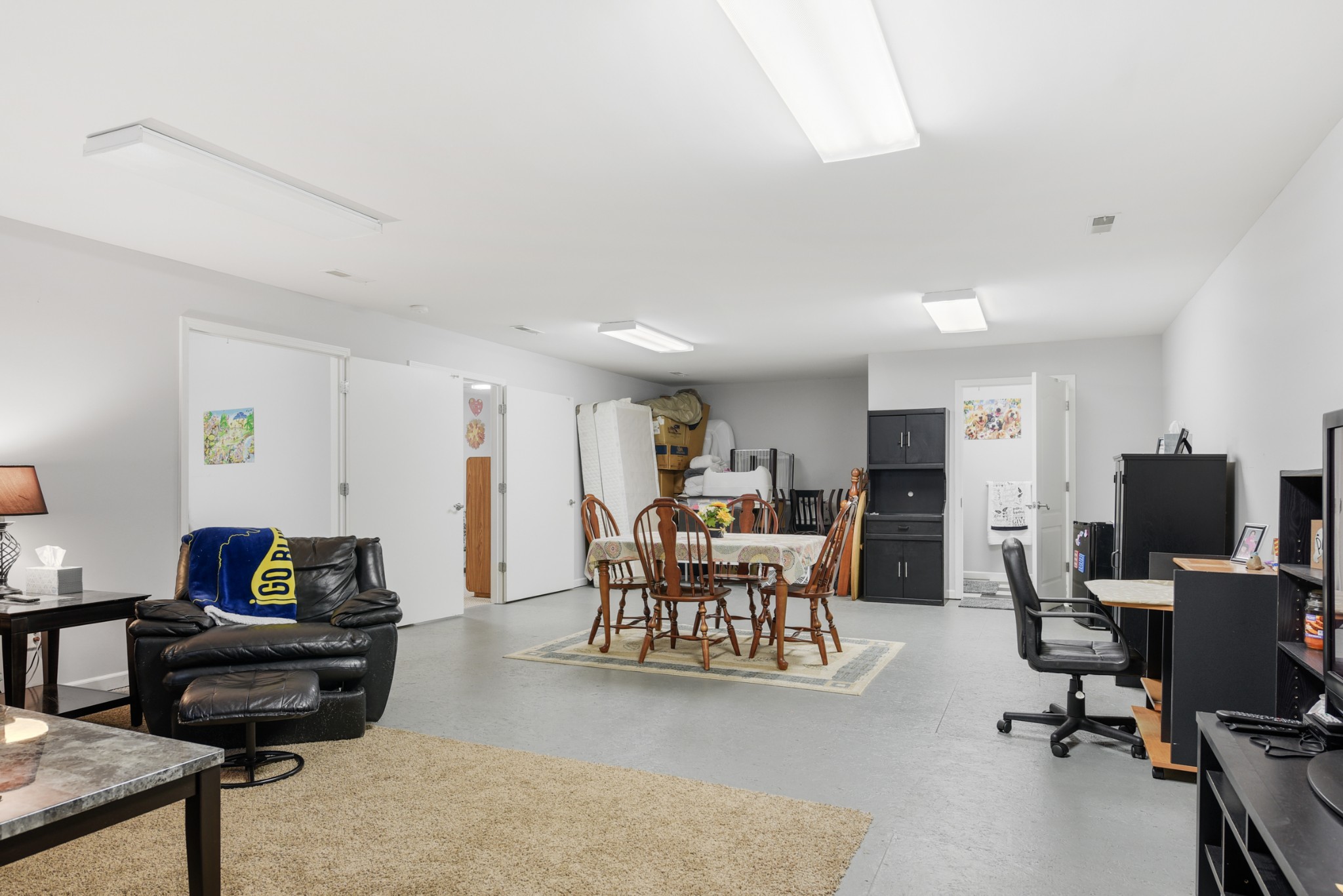 2650 McCrary Road Lebanon, TN 37090 - Photo 28 of 40 a living room with furniture and a flat screen tv