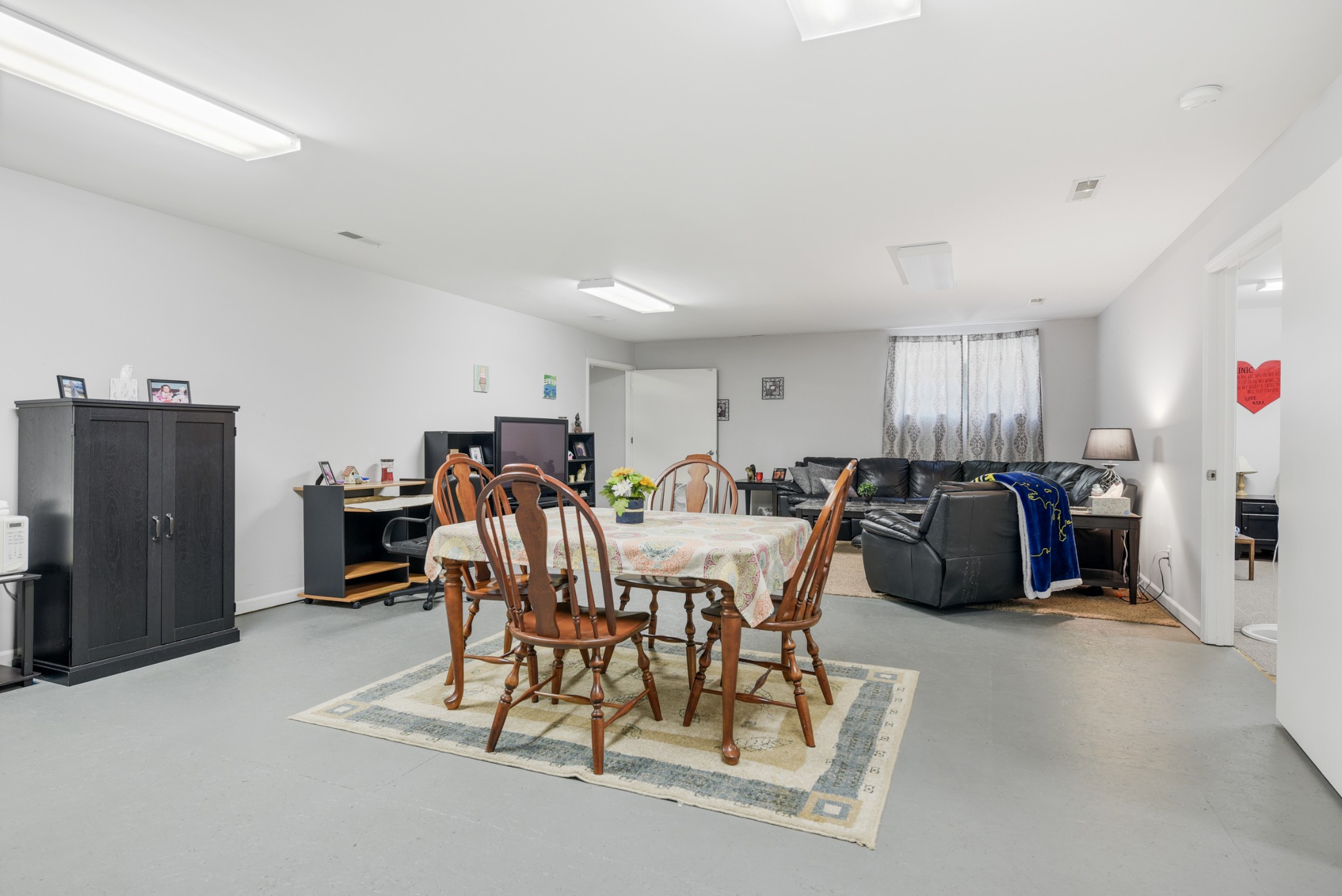2650 McCrary Road Lebanon, TN 37090 - Photo 38 of 40 a view of a dining room with furniture