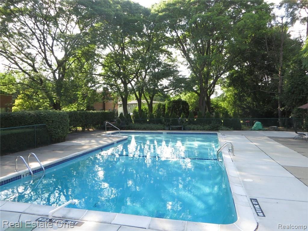 946 North Adams Road Birmingham, MI 48009 - Photo 4 of 26 Community Pool