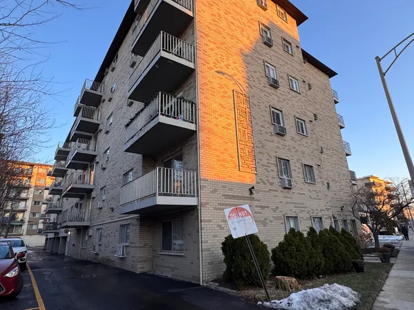 $129,000 | 300 Circle Avenue, Unit 3G, Forest Park, IL 60130