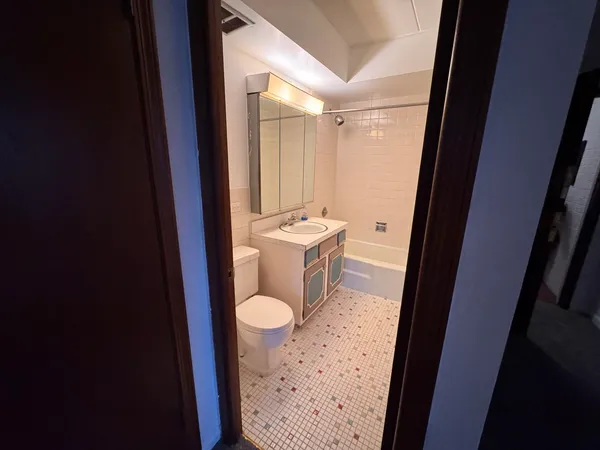 $129,000 | 300 Circle Avenue, Unit 3G, Forest Park, IL 60130