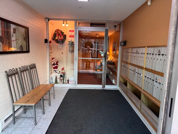 $129,000 | 300 Circle Avenue, Unit 3G, Forest Park, IL 60130