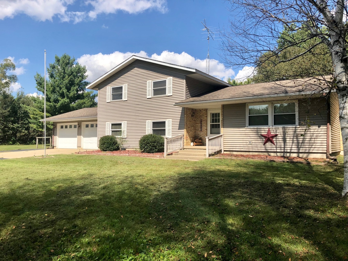 a front view of house with yard
