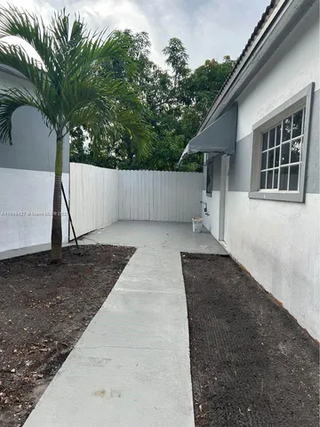 $2,300 | 205 Northwest 130th Street, Unit 2, North Miami, FL 33168