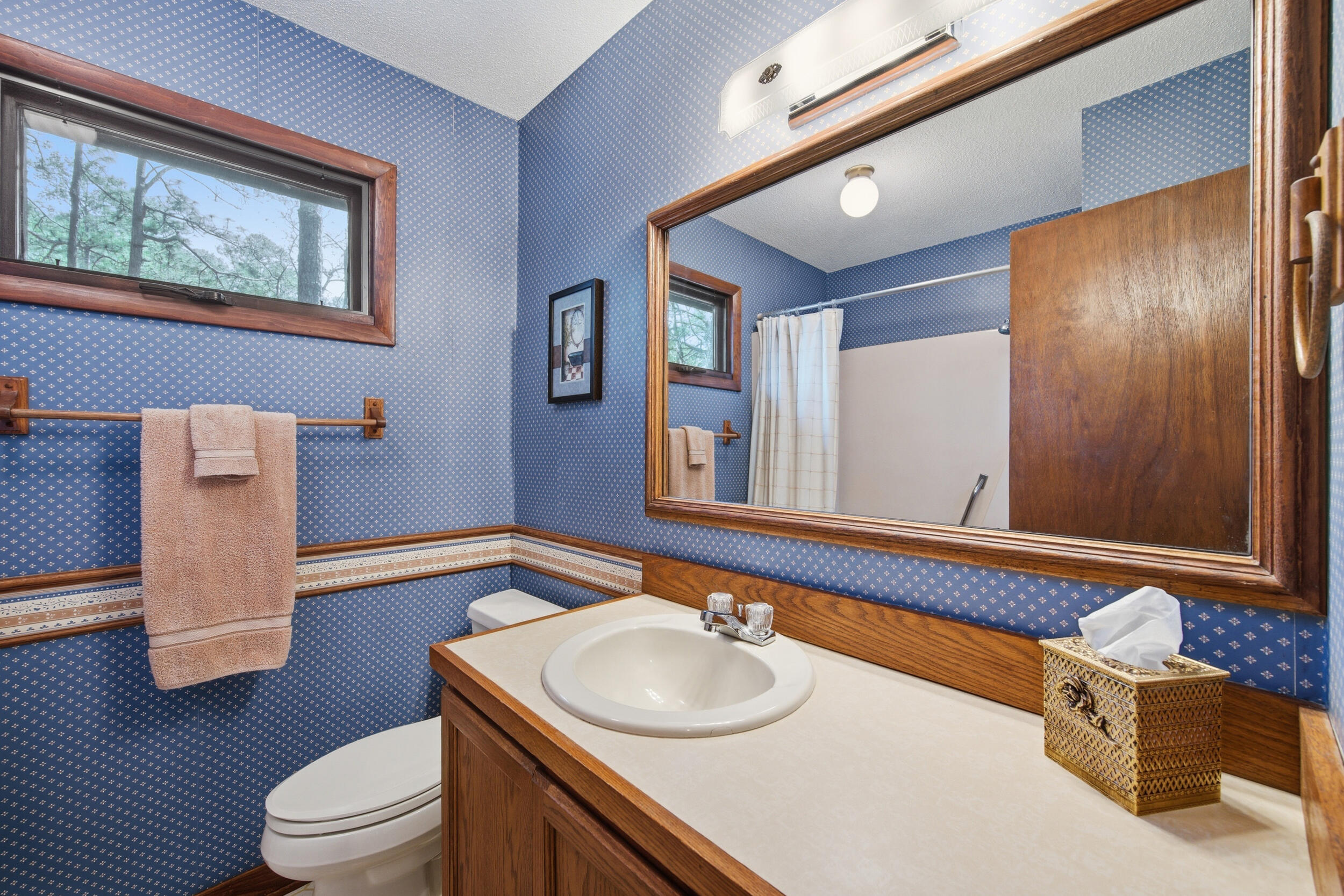 2133 Trail Point Aiken, SC 29803 - Photo 36 of 57 Guest Bathroom