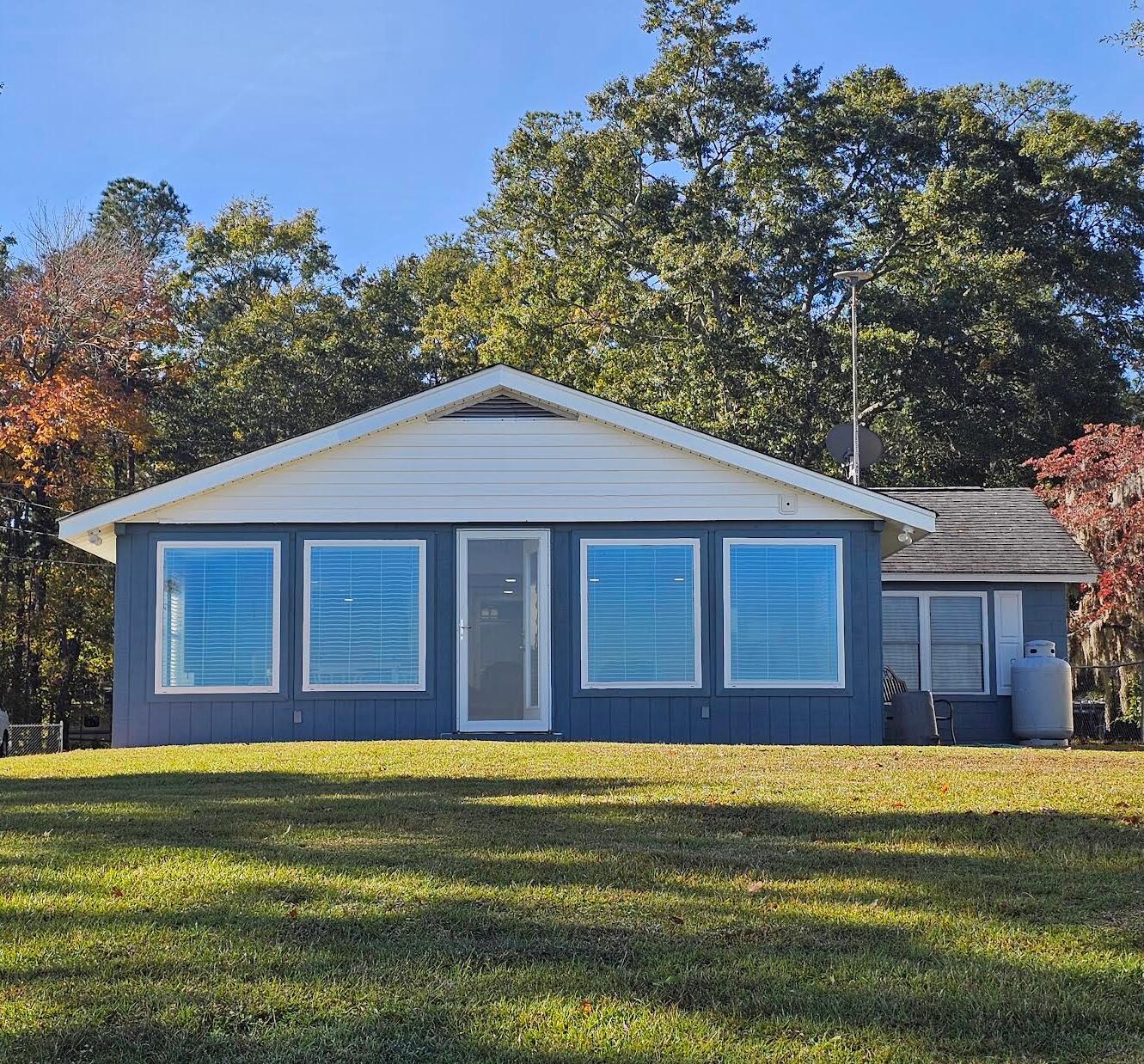 793 Stumphole Road Elloree, SC 29047 - Photo 4 of 27