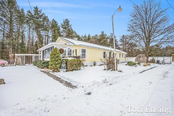 $499,900 | 25-29 South Greenville Road, Greenville, MI 48838