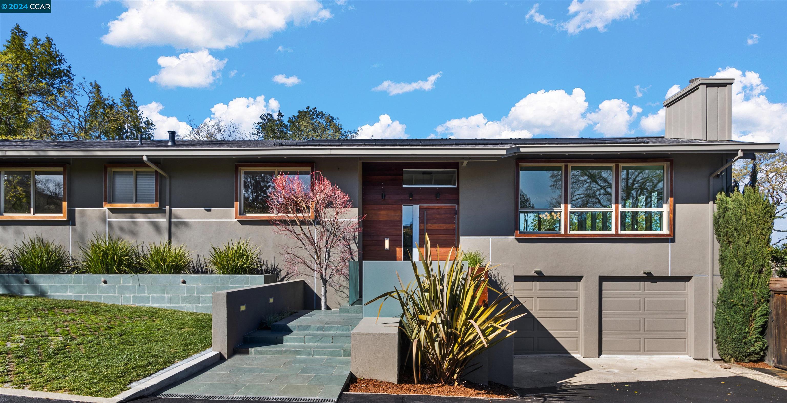 a view of outdoor space yard and patio