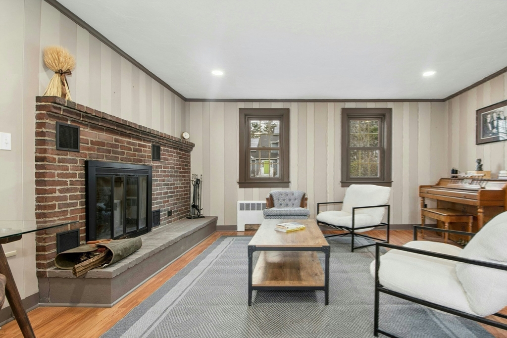 94 Spruce Street Framingham, MA 01701 - Photo 13 of 36
