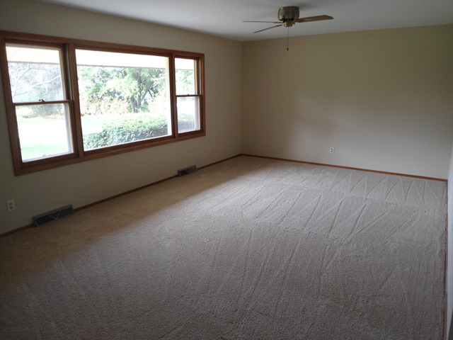 33658 North State Road Genoa, IL 60135 - Photo 2 of 16