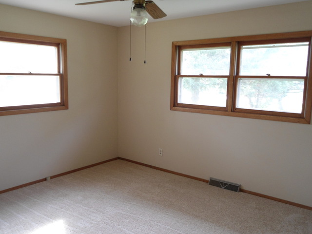 33658 North State Road Genoa, IL 60135 - Photo 7 of 16