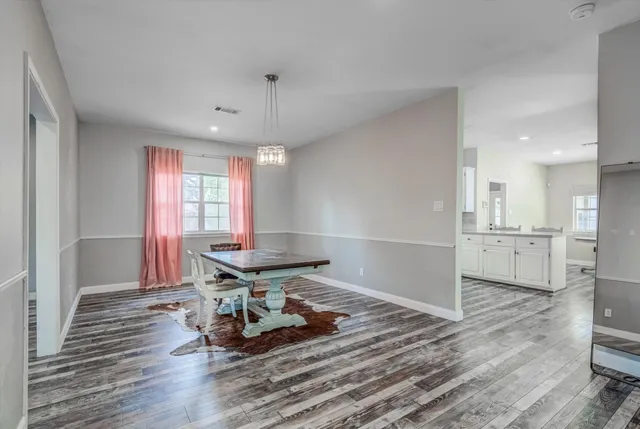 $3,200 | 9010 Carousel Lane, Houston, TX 77080