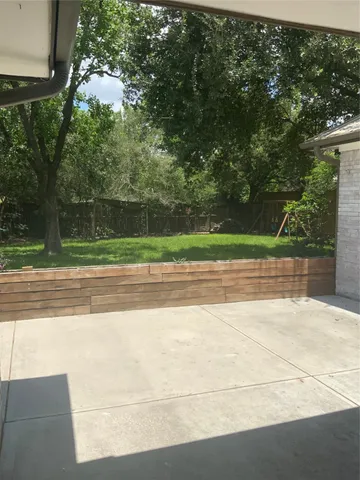 $3,200 | 9010 Carousel Lane, Houston, TX 77080