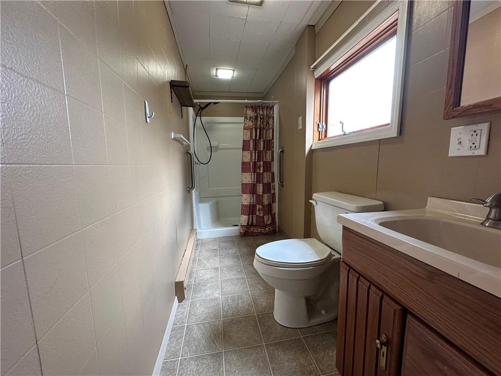 623 Butler Road Kittanning, PA 16201 - Photo 10 of 36 Gallery Image 10
