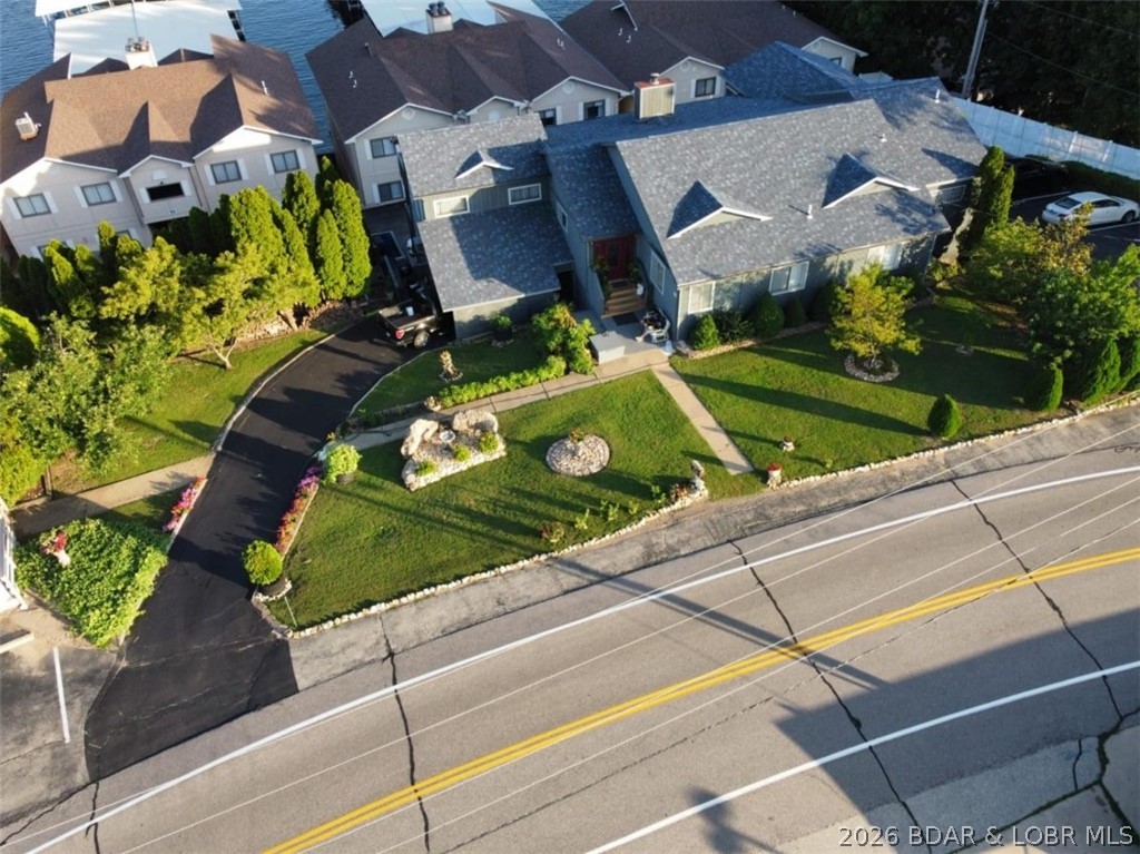 2264 Bittersweet Road Lake Ozark, MO 65049 - Photo 38 of 43 Gorgeous yard