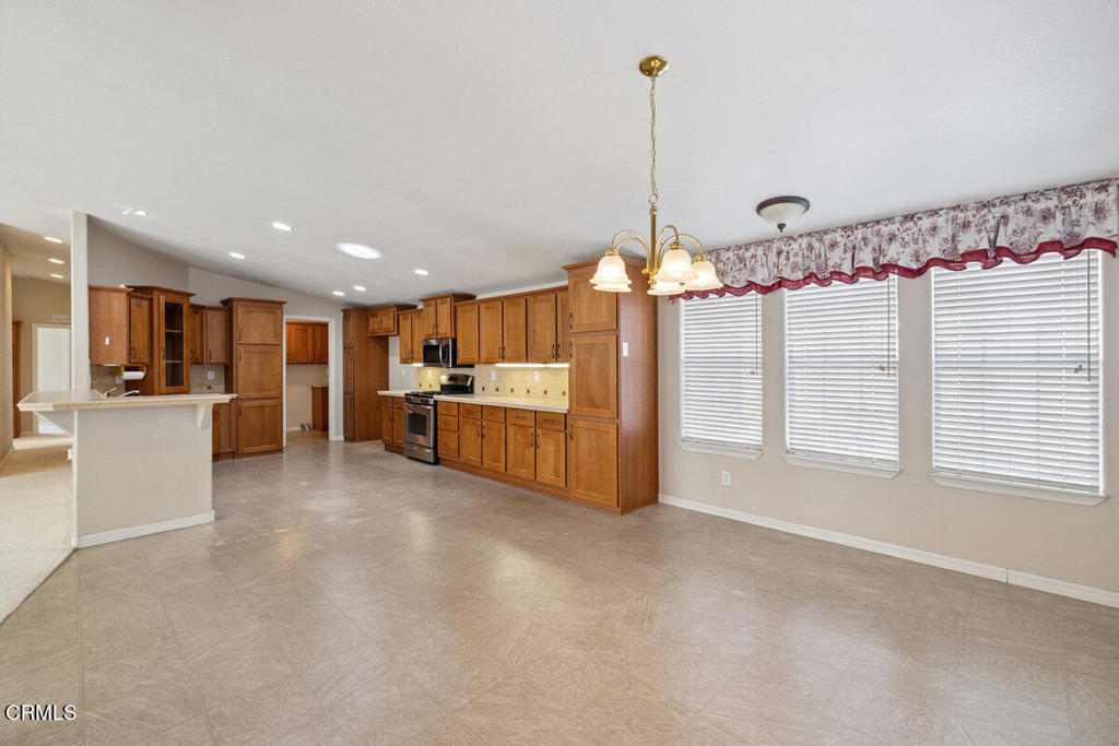 139 Dickens Circle, Unit 139 Ventura, CA 93003 - Photo 15 of 45 025_cjp_0396_868