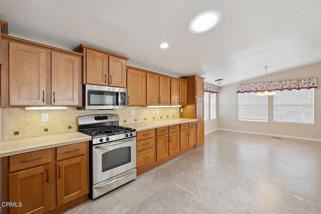 139 Dickens Circle, Unit 139 Ventura, CA 93003 - Photo 22 of 45 030_cjp_0421_196