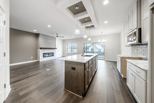 $474,900 | 165 Aerie Circle, Unit 105, Brookfield, WI 53045