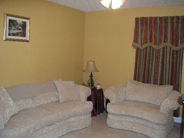 790 South Robinson Road Vincennes, IN 47591 - Photo 5 of 9 Gallery Image 5