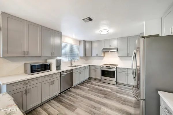 $589,900 | 44111 Lotus Court, Lancaster, CA 93536