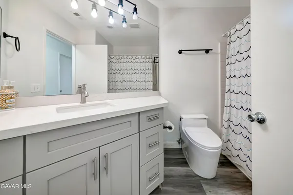 $589,900 | 44111 Lotus Court, Lancaster, CA 93536