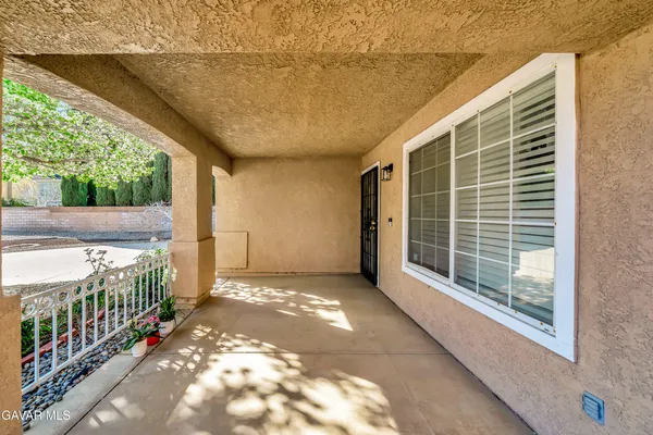$589,900 | 44111 Lotus Court, Lancaster, CA 93536