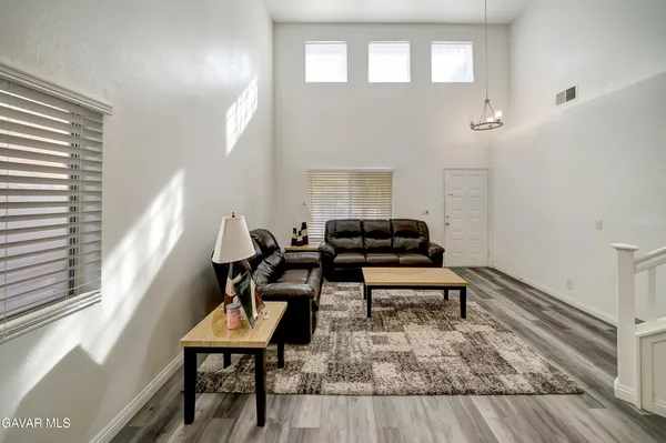 $589,900 | 44111 Lotus Court, Lancaster, CA 93536