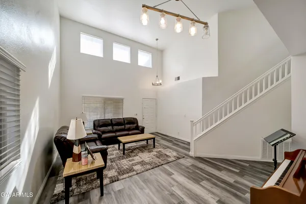 $589,900 | 44111 Lotus Court, Lancaster, CA 93536