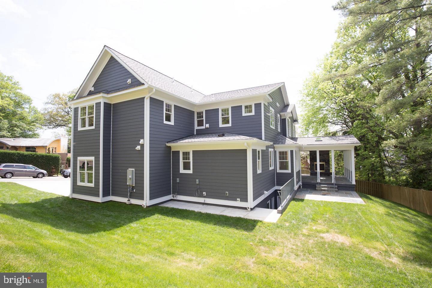 6206 East Halbert Road Bethesda, MD 20817 - Photo 33 of 36 Gallery Image 33