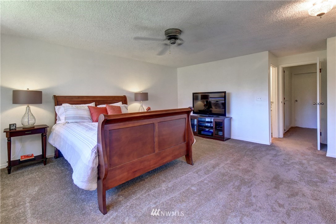 21529 4th Avenue West, Unit C32 Bothell, WA 98021 - Photo 16 of 24