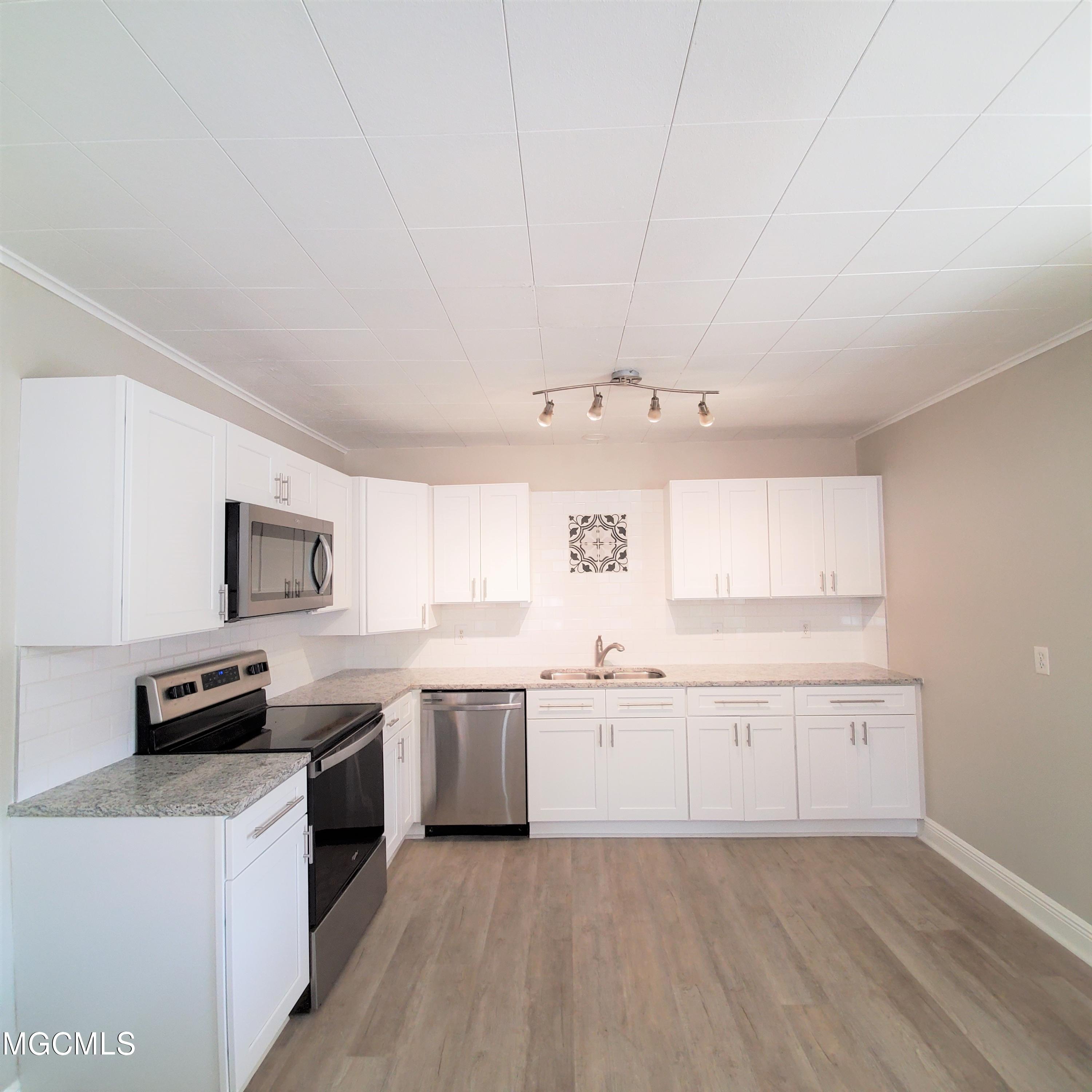 16245 Lily Orchard Road Moss Point, MS 39562 - Photo 6 of 33 20201229_101235