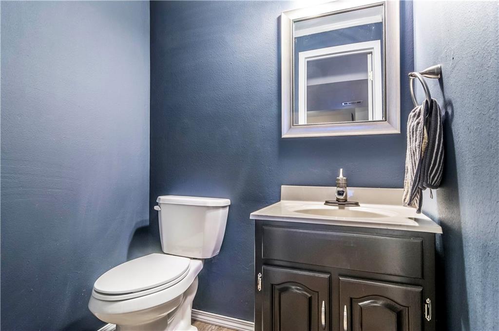 236 Randy Lane Coraopolis, PA 15108 - Photo 20 of 25 Gallery Image 20