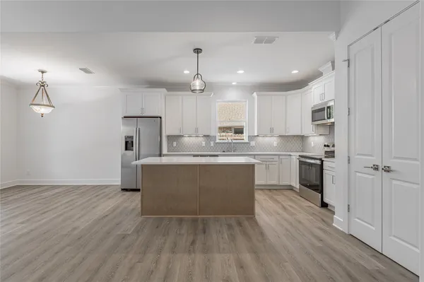 $389,000 | 825 Village Gate Circle, Nacogdoches, TX 75961