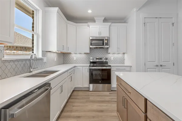 $389,000 | 825 Village Gate Circle, Nacogdoches, TX 75961