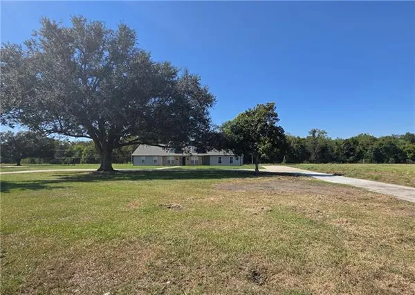$5,500 | 316 F Edward Hebert Boulevard, Belle Chasse, LA 70037