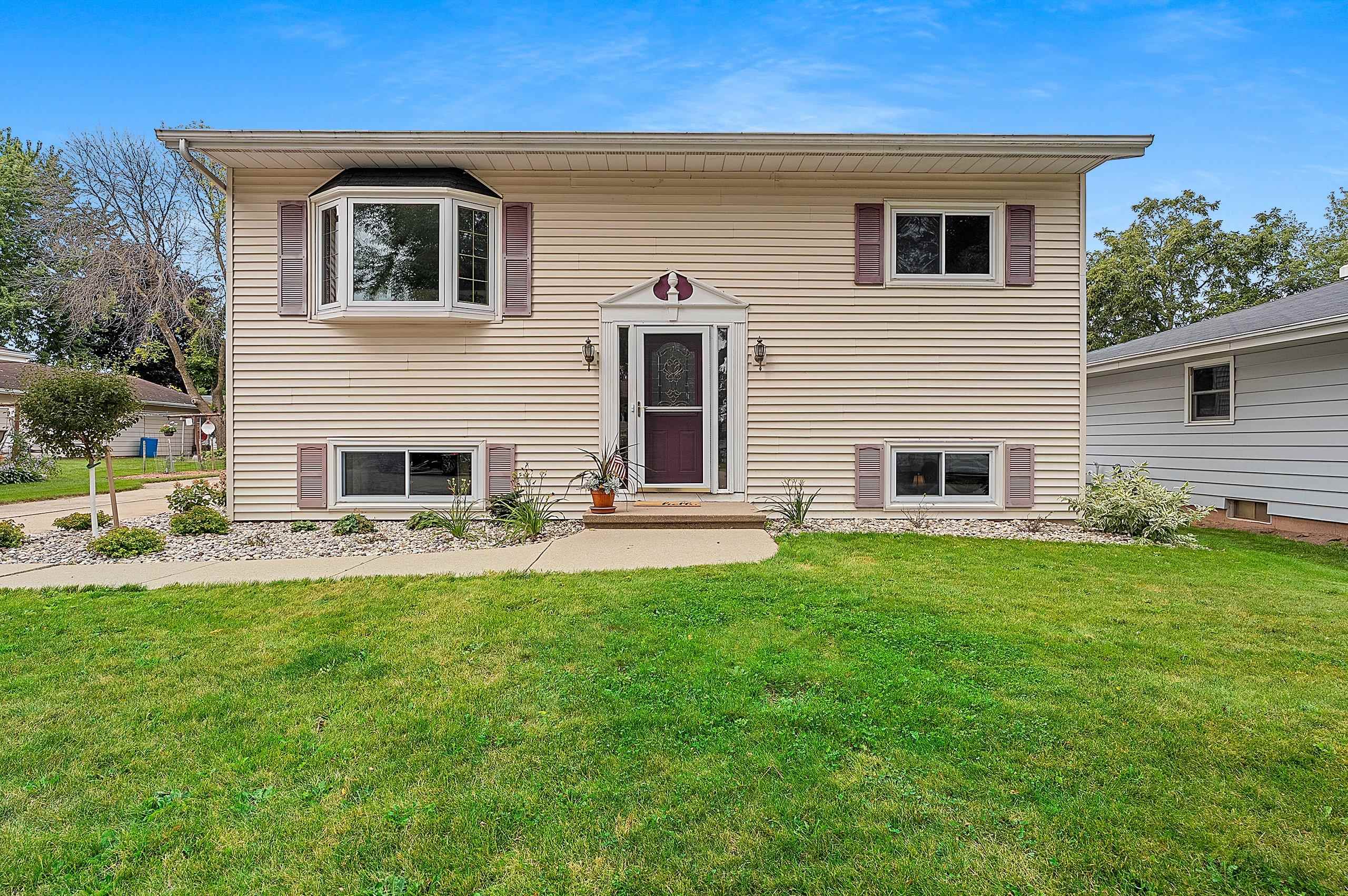 1743 Schaefer Circle Appleton, WI 54915 - Photo 1 of 1 Gallery Image 1