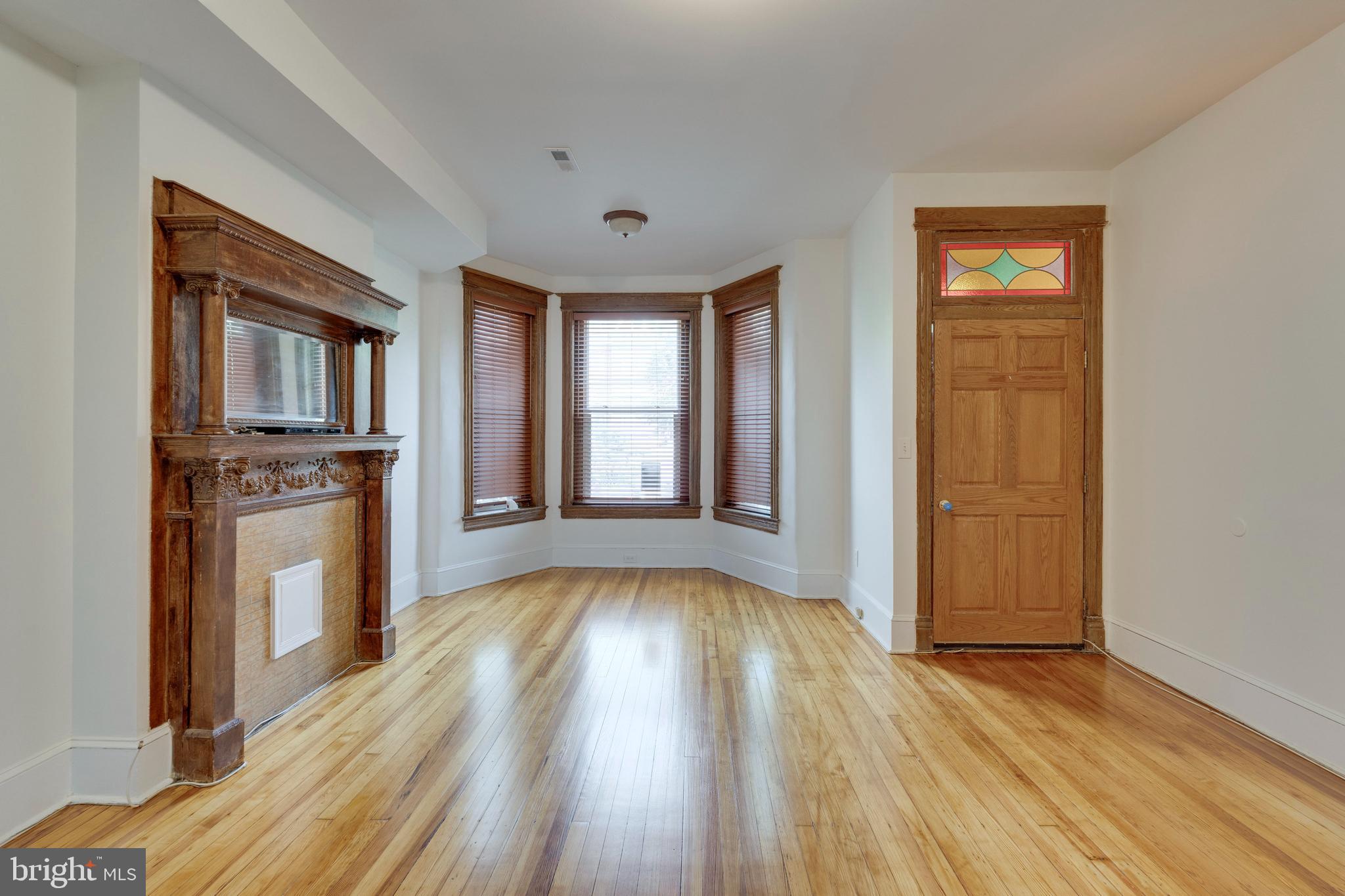 33 R Street Northeast, Unit A Washington, DC 20002 - Photo 3 of 33 Open living room