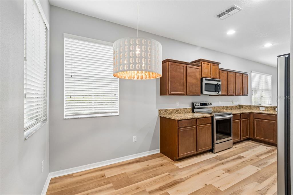 9421 Trumpet Vine Loop Trinity, FL 34655 - Photo 13 of 32
