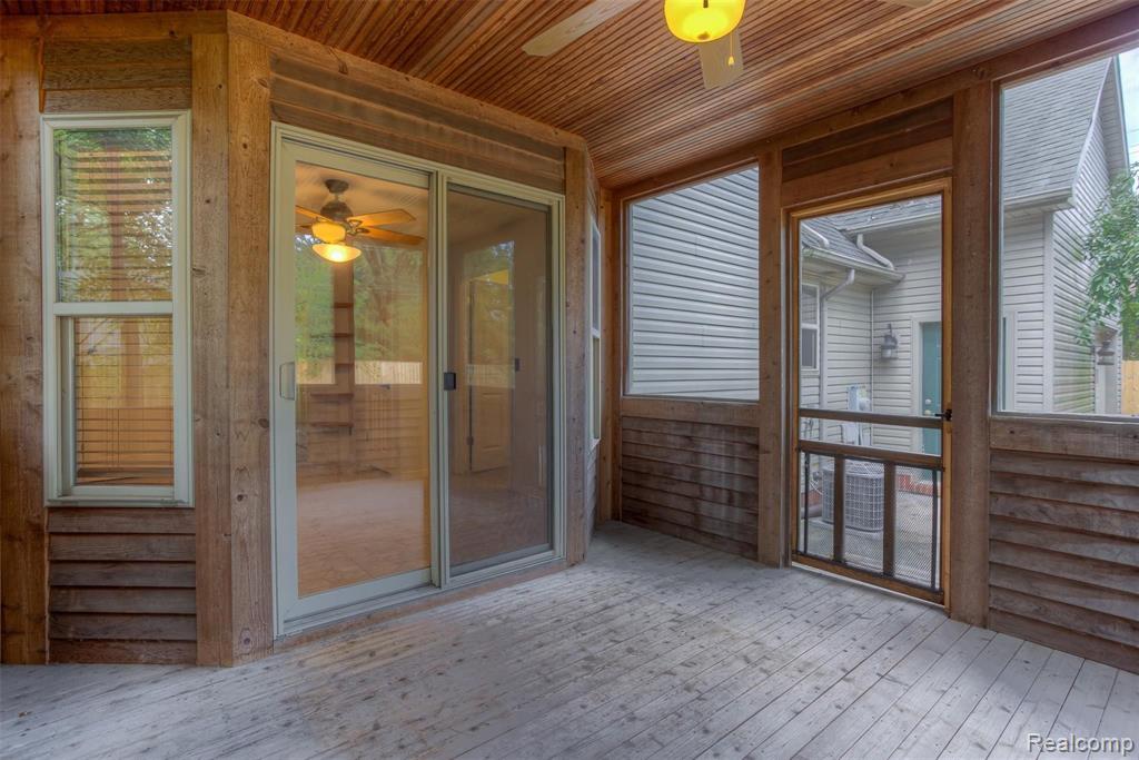 3930 Dunning Road Rochester Hills, MI 48309 - Photo 46 of 49