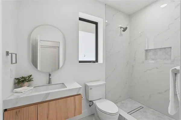 $899,000 | 2525 18th Avenue North, St. Petersburg, FL 33713